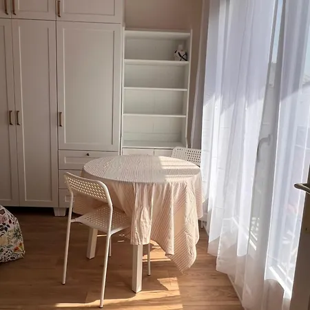 شقة Le Petit Cocon De Rueil, Cosy A 5 Min Du Rer A